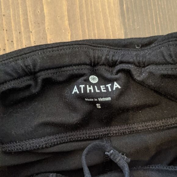 Athleta Dobby Be Free reflective capri black S - Picture 5 of 5